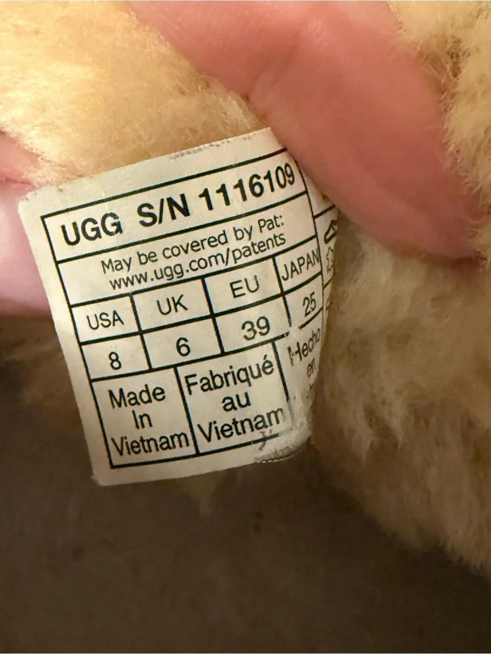 UGG Tan Suede Shearling-Lined Ankle Boots Women’s Size 8 Damaged